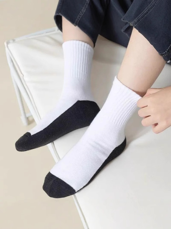 Detské ponožky z bavlny, stredne dĺžky, nasiakajúce pot, antibakteriálne a s kontrolou zápachu