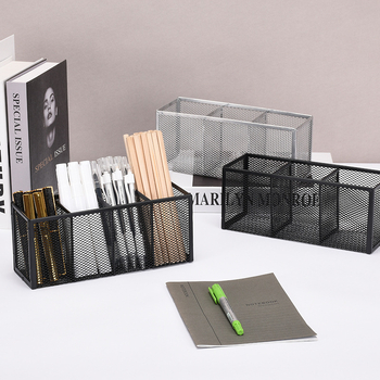 Metalo stalinis organizatorius su keliomis skyrių (3–4), rašiklių laikiklis ir kosmetikos organizatorius, pritaikymas