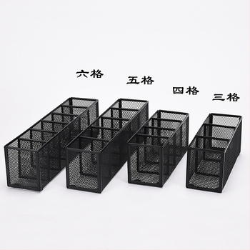 Metalo stalinis organizatorius su keliomis skyrių (3–4), rašiklių laikiklis ir kosmetikos organizatorius, pritaikymas