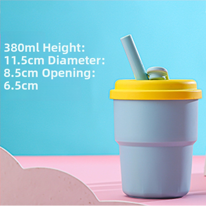 Vaikų gėrimų puodelis su silikonine šiaudeliu, plastmasinis, animacinio stiliaus, atsparus kritimui