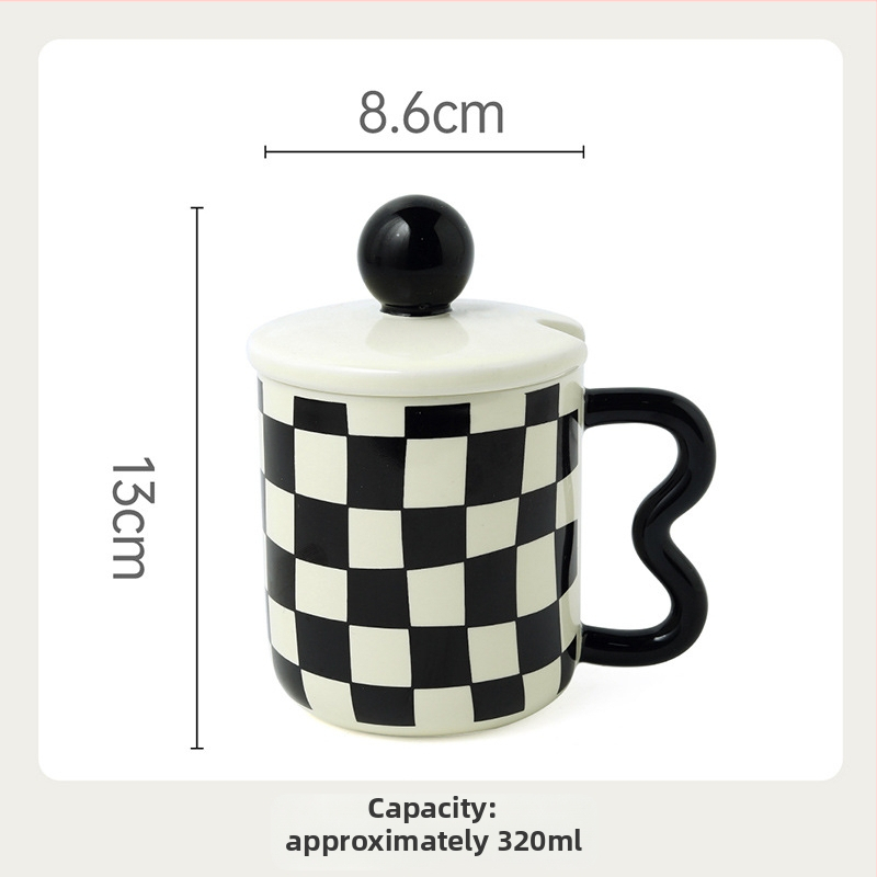 Keraminė puodelis su dangteliu su šachmatų raštu — nišinis stilius