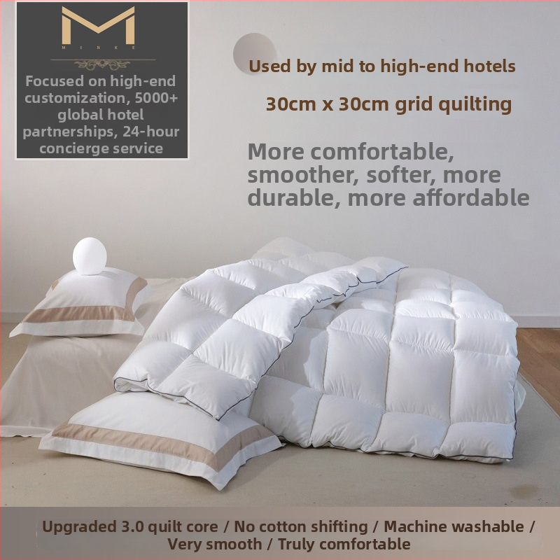 Keturias sezonų antklodė – poliesterio užpildas, nuo plunksnų apsauganti medžiaga, siūta, 1,5–2,0 kg