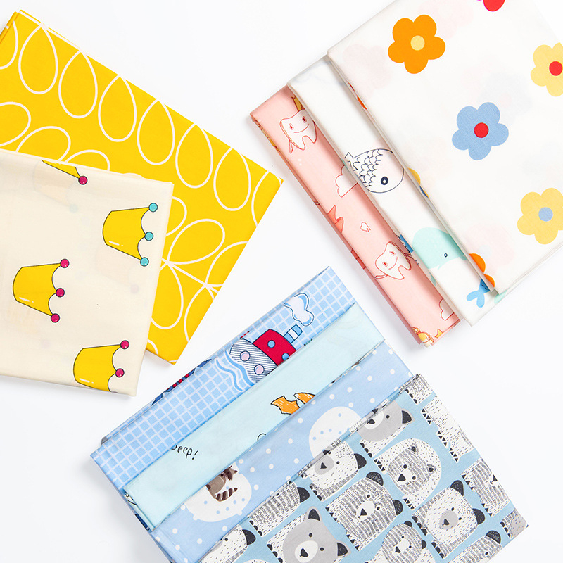 Țesătură de bumbac twill imprimat cu personaje de desene animate pentru lenjerie de pat pentru copii — 100% bumbac, lățime 160 cm, 110 g/m², fire 40×40, densitate 133×72