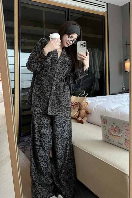 Ženske pidžame s leopard uzorkom, dugi rukavi, proljeće-jesen 2025, vintage stil, udobna kućna odjeća, dvodijelni set