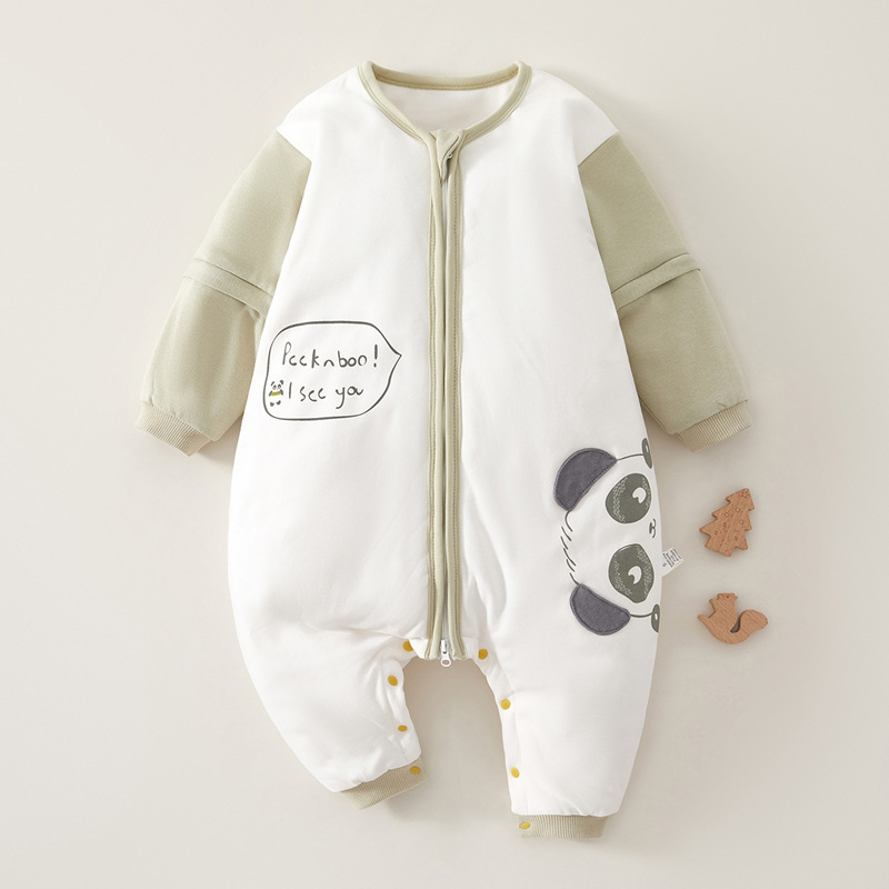 Miegmaišis kūdikiams ir vaikams — storas medvilnės audinys, vidinė danga iš gryno medvilnės (95%+), užpildas: cheminiai pluoštai, piešinys: karikatūrų motyvas