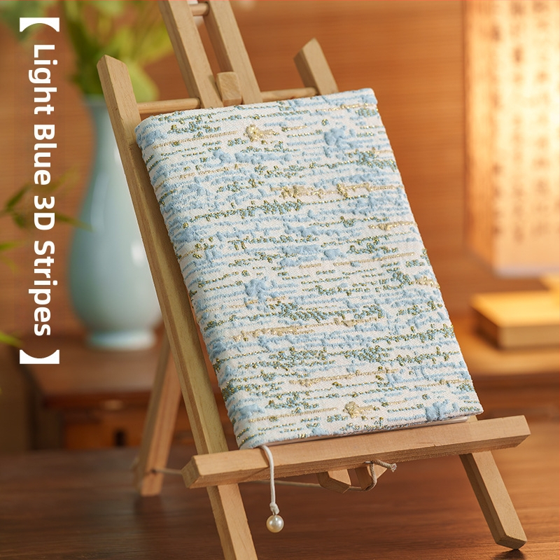 Copertă de carte din pânză, lucrată manual, pentru caiet, cu țesătură brocart cu motiv de păpădie; Marcă: Other; Material: Other; Import: Nu; Mărci private licențiate: Da; Potrivit pentru cadouri de afaceri.