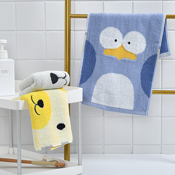 Grace tiszta pamut babatörölköző hímzéssel, 50–80 g