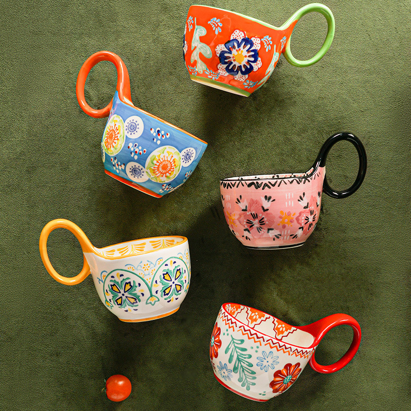 Portselaninis puodelis pusryčiams su gėlių formos rankena – aukštos kokybės balta keramika, trijų dalių rinkinys, atsparus aukštoms temperatūroms, logotipo spausdinimas