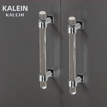 Spintelės durų rankenėlė – Modelis 96 • Medžiagos: akrilas, cinko lydinys • Stilius: šiuolaikinis minimalistinis • Pritaikymas: spintelės durims