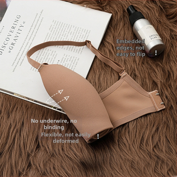 Be siūlių bevielė liemenėlė su 3/4 kupolais, molduoti kupolai iš nailono, pagrindinis audinys nailonas-elastanas, fiksuotos dvigubos pečių juostos ir dvigubas nugaros užsegimas