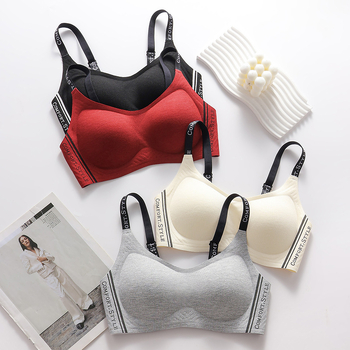 Nailonas sportinė liemenėlė su 3/4 puodelio, plonas formuojamas puodelis, pamušalas iš spandekso, fiksuoti dvigubi pečių dirželiai, nugaros užsegimas su trim eilių sagomis, funkcijos: surinkimas, nematomas prisitaikymas, patogumas