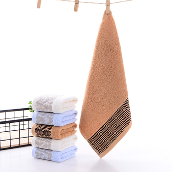 Medvilninis kvadratinis rankšluostis, 32S siūlai, Jacquard audinys, 0-5 s absorbcija, logotipo spausdinimas galimas