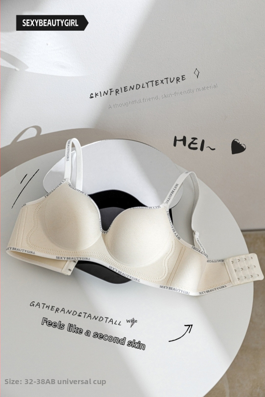 Push-Up nailoninė liemenėlė, 3/4 puodeliai, atsegamos petnešėlės, nugaros užsegimas su trimis kabliukų eilėmis, vientisas dizainas