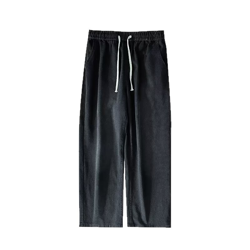 Jesenske muške traperice od denima – opušten kroj, srednji struk, vezanje u struku, ravne nogavice, casual stil.