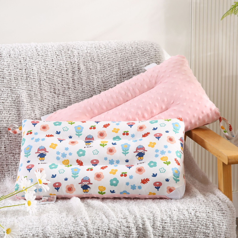 Stačiakampio formos vaiko pagalvė su DuPont Fiber užpildymu, grynas medvilnės audinys, animacinių filmų stilius
