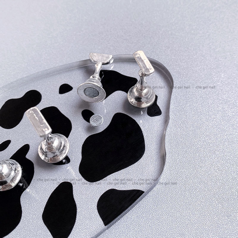 Маникюр тренировъчна държачна база с форма на сърце‑крава, сплав и електролитно покритие, цветова палитра за снимки