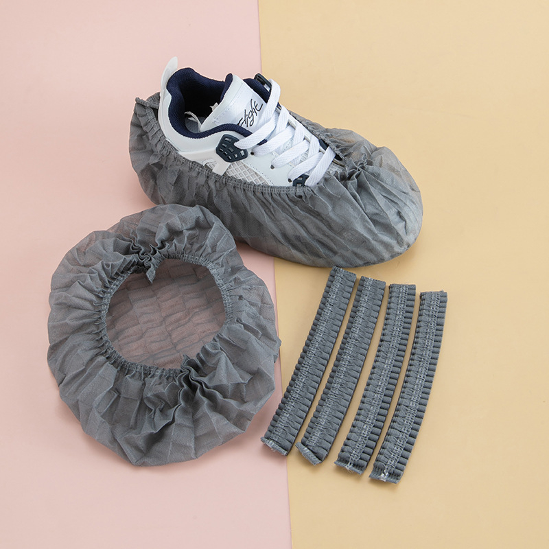 Vienkartiniai avalynės uždangalai vidaus naudojimui, stori, neslidūs, iš neaustų medžiagų, galima logotipo spauda, universalus naudojimas