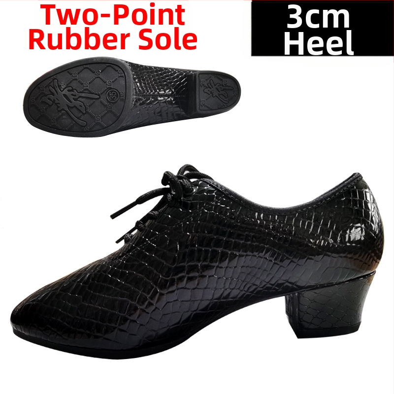 Moterų šokių bateliai - minkštas padas treniruotėms, kvėpuojantys ir lengvi; skirti latino, baletui ir šiuolaikiniam šokiui; viršus: sintetinė oda; pada: guma