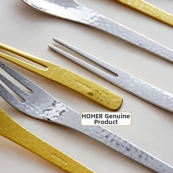 Japonijos stiliaus nerūdijančio plieno stalo įrankių rinkinys — įskaitant šaukštą, desertinį šaukštą, arbatinį šaukštelį ir šakutę; 304 nerūdijančio plieno; veidrodinis poliravimas; paprastas stilius.