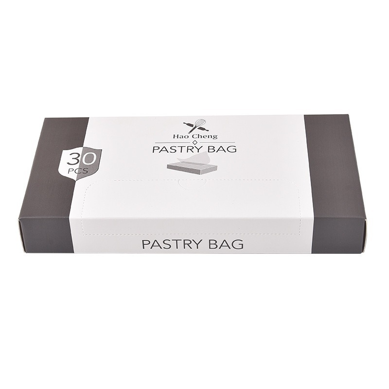 Dekoravimo maišelių komplektas su antgaliais – dėžutėje, kepimui skirti dekoravimo įrankiai, medžiagos: PE ir nerūdijantis plienas, leidimo data vasara 2024.