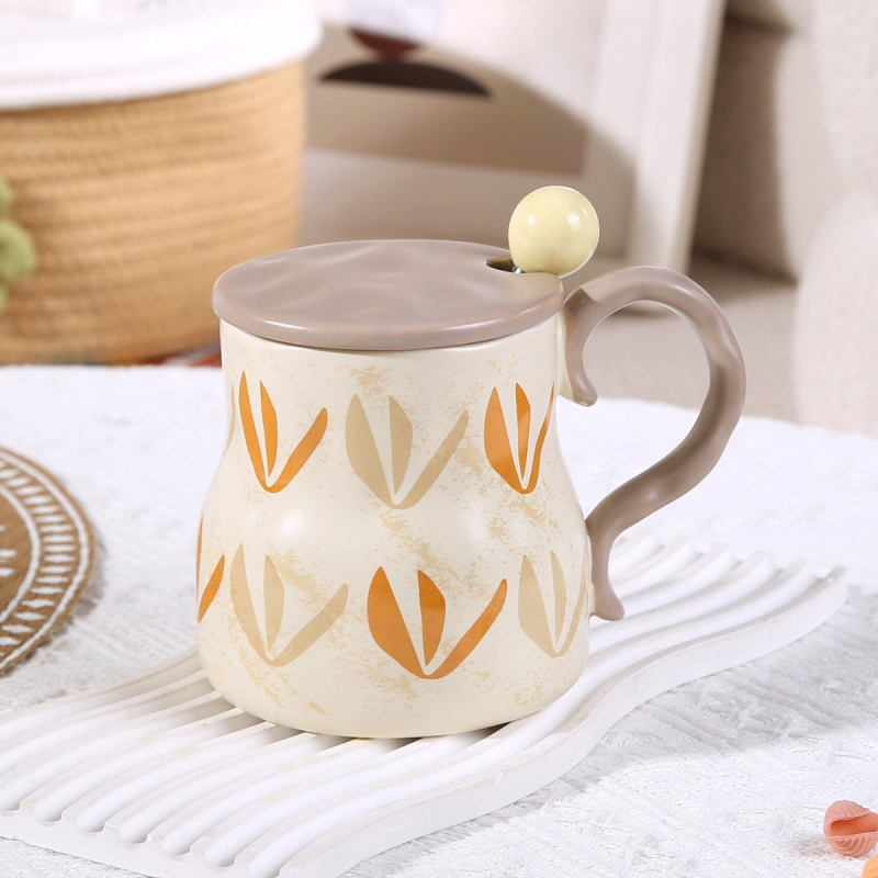 Keraminis puodelis su dangteliu ir šaukšteliu – netaisyklingos formos, porcelianas, trijų dalių rinkinys, pritaikomas