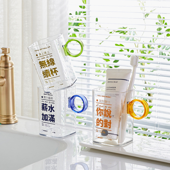 Plastikinis gėrimų puodelis su rankena, kvadratinė forma, PET medžiaga, 96 g, modernus minimalistinis stilius