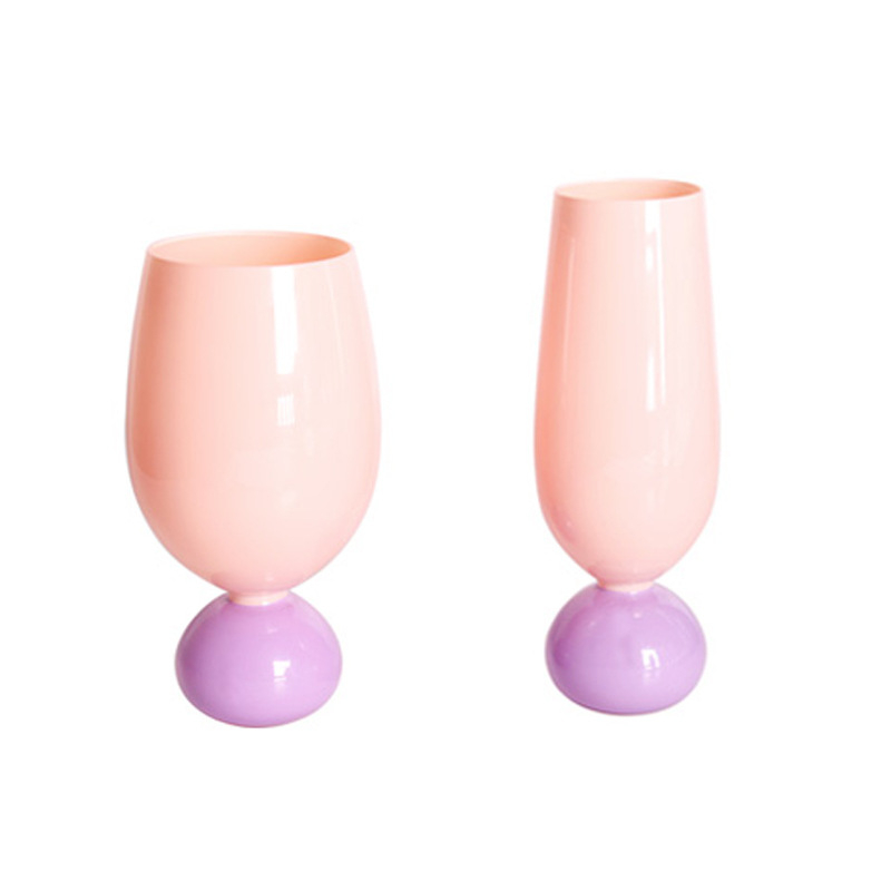 Tulipės formos stiklinė taurelė su logotipo spaudu, purkštavimo apdaila, dėžutėje pakuotė, pritaikoma, dovanai paruošta