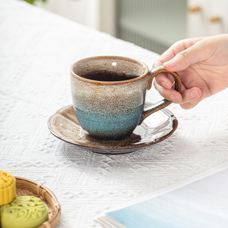 Keraminė kavos puodelis su rankenėle, Kiln spalvų modelis, aukšta temperatūros atsparumas, pritaikymas galimas