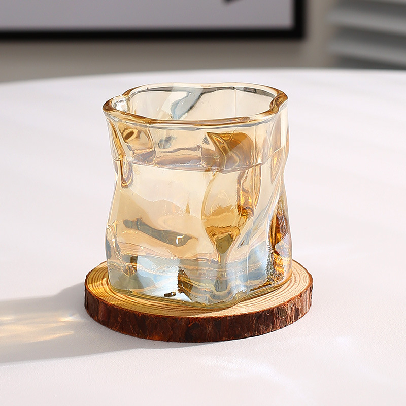 Kavos puodelis, aukštos borosilikatinio stiklo, nestandartinės formos, vienos sienos konstrukcija, be rankenos, tinkamas barui