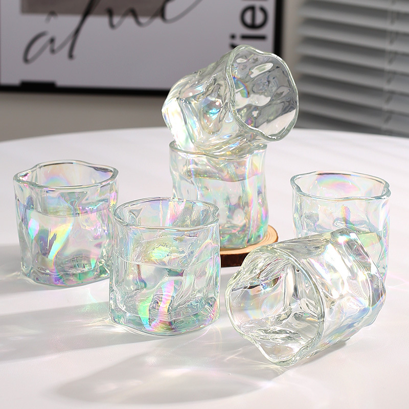 Kavos puodelis, aukštos borosilikatinio stiklo, nestandartinės formos, vienos sienos konstrukcija, be rankenos, tinkamas barui