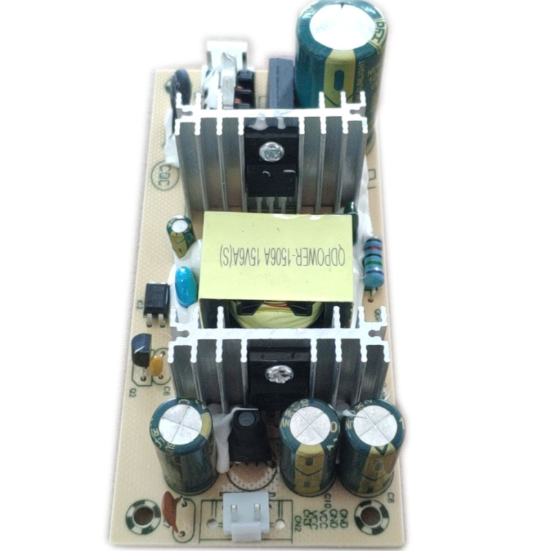 Maitinimo plokštė su jungikliu – išvestis 15V 6A, 90W, CE sertifikuota, efektyvumas ≥87%