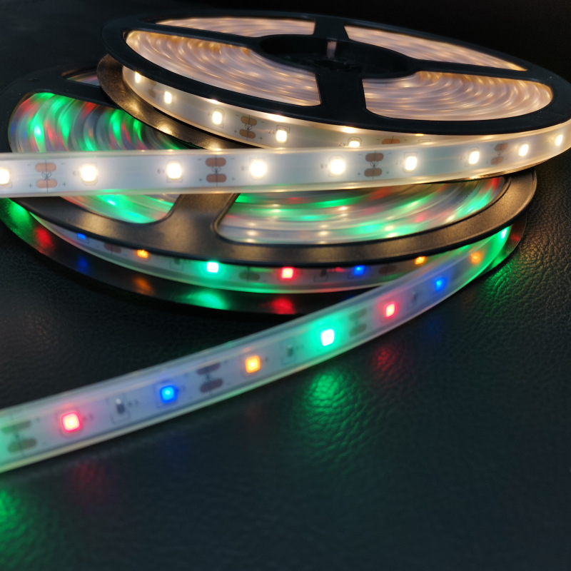 Napelemes LED-szalag kültéri udvar dekorációhoz (Tápellátás: Napelem, Akkumulátor, USB; Vezérlés: Gomb/Távirányító; Testreszabás elérhető)