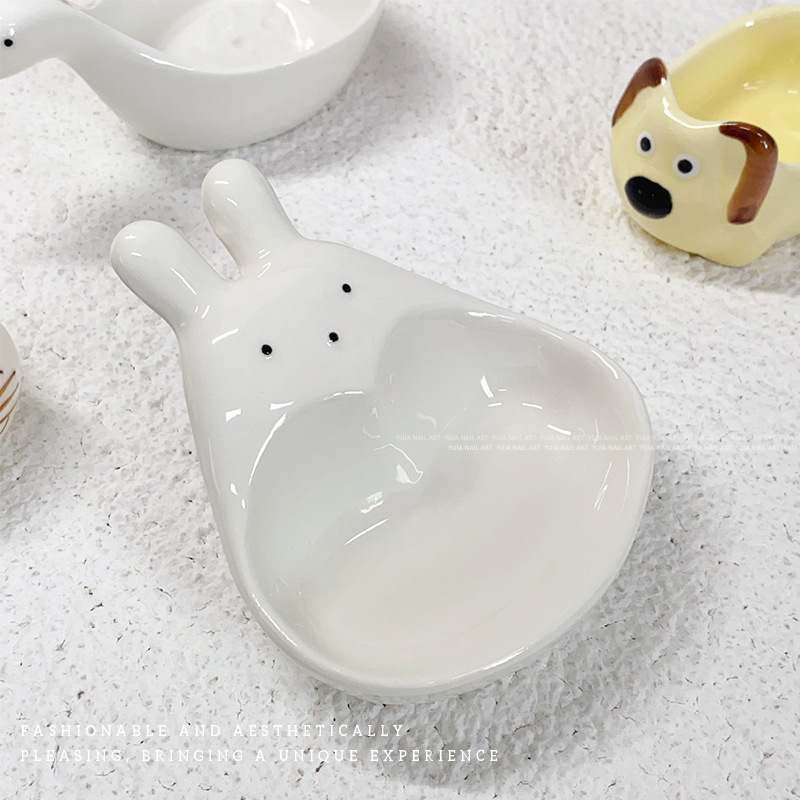 Čašica za čišćenje četkica za nokte, modeli Swan i Rabbit, OEM