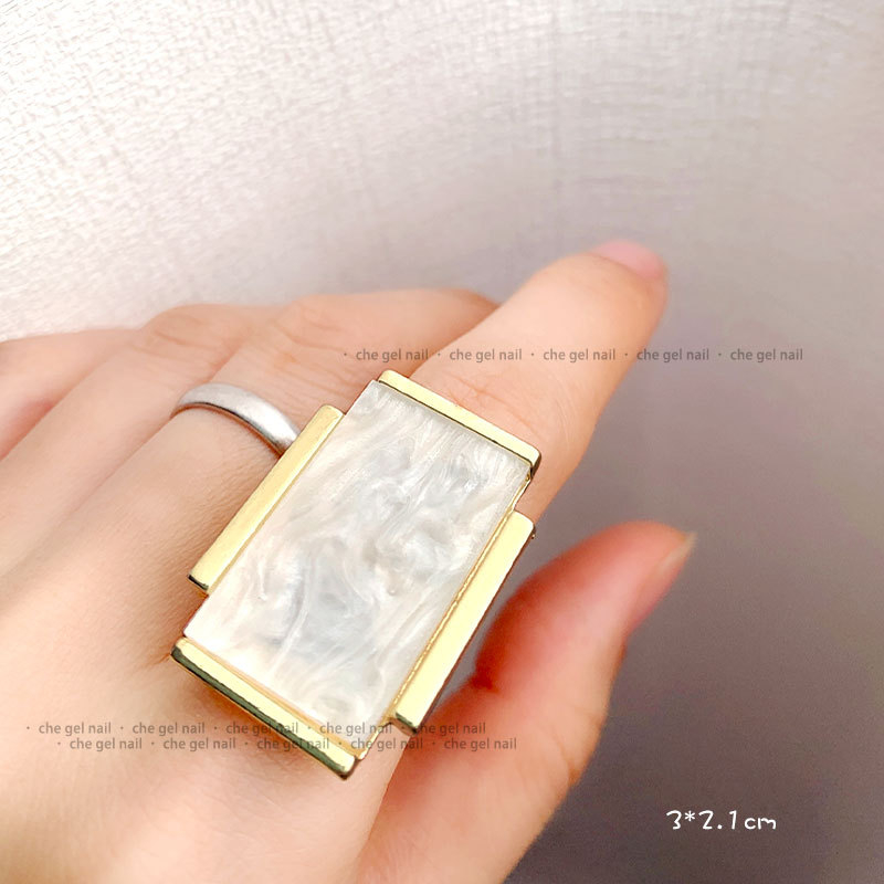 Δίσκος επίδειξης τέχνης νυχιών — Δαχτυλίδι‑παλέτα για ζωγραφισμένα gel νύχια με ηλεκτροπλαστική επίστρωση, Che Gel, Γκουανγκτζού (καθαρή περιεκτικότητα 0,05)