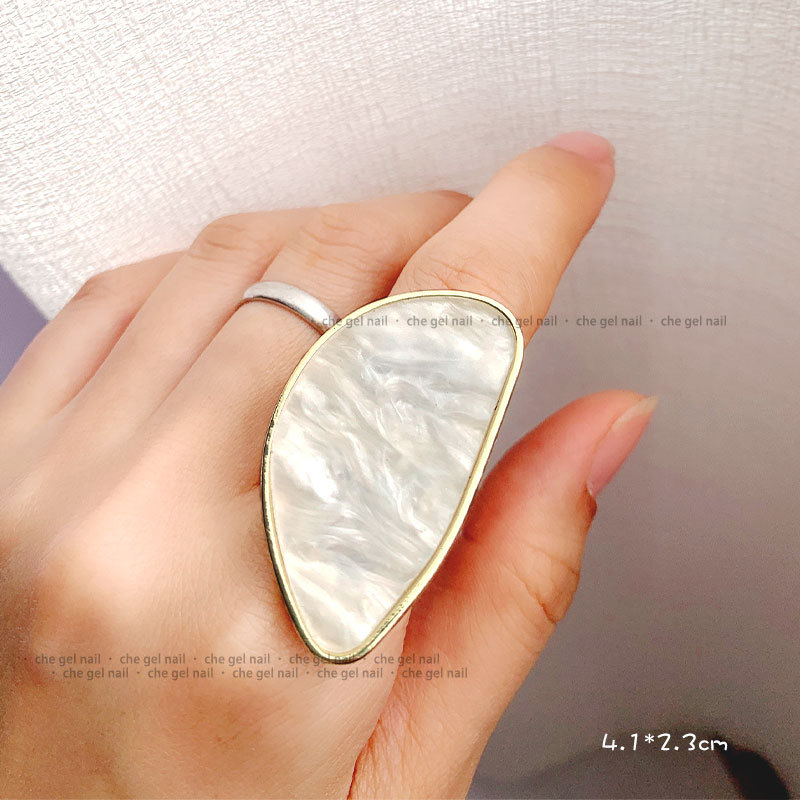 Δίσκος επίδειξης τέχνης νυχιών — Δαχτυλίδι‑παλέτα για ζωγραφισμένα gel νύχια με ηλεκτροπλαστική επίστρωση, Che Gel, Γκουανγκτζού (καθαρή περιεκτικότητα 0,05)