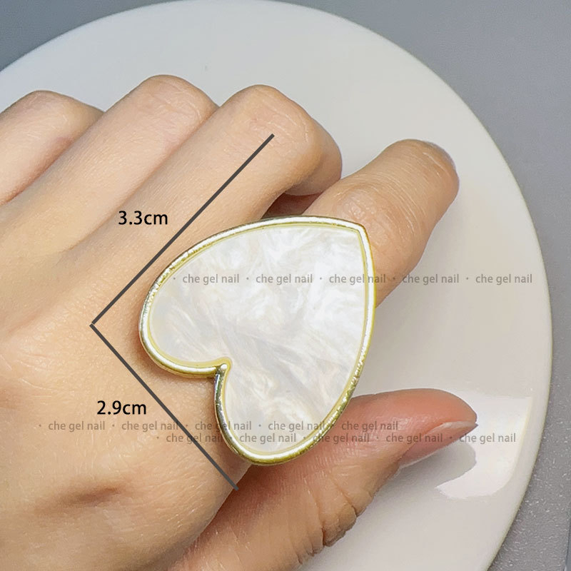 Δίσκος επίδειξης τέχνης νυχιών — Δαχτυλίδι‑παλέτα για ζωγραφισμένα gel νύχια με ηλεκτροπλαστική επίστρωση, Che Gel, Γκουανγκτζού (καθαρή περιεκτικότητα 0,05)