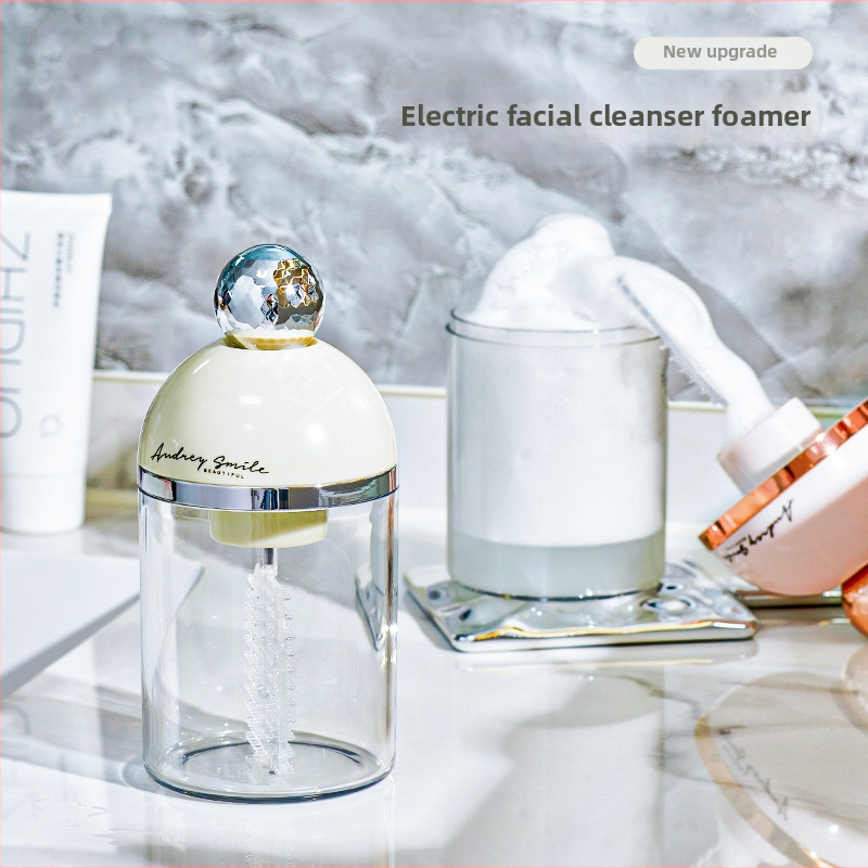 Elektrinis putų pūtėjas veidui, šampūnui ir dušo geliui — su gaubtu, logotipo spausdinimas įmanomas, pritaikomas