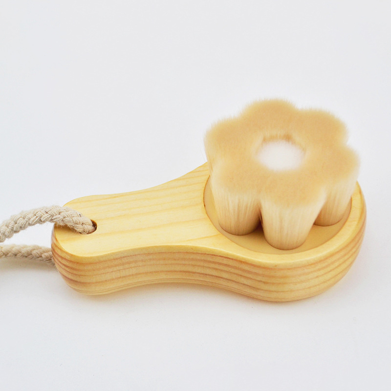 Perie de curățare facială manuală cu mâner din lemn în formă de prune, peri moi, pentru curățare profundă a porilor și eliminarea punctelor negre