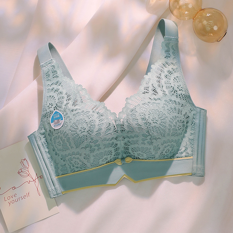 Nėrinių latekso liemenėlė be vielos, reguliuojamos petnešėlės, 3/4 puodelis, kvėpuojanti