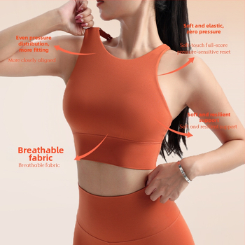 Sportinė liemenėlė jogos ir bėgimui, formuoti puodeliai su įmontuotais įdėklais, be plieno lankų, su fiksuotomis dvigubomis petnešomis