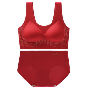 Belaidė, be siūlių liemenėlė su 3/4 plonais formuojančiais kaušeliais, fiksuoti pečių dirželiai, kvėpuojantis nailonas su elastano įdėklu 30–50%