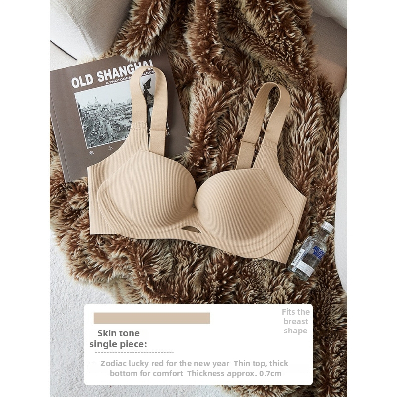 Set sutien, cupă 3/4, cupe subțiri turnate; Push-up cu adunare; închidere la spate cu patru rânduri de catarame; bretele fixe, dublu; material principal: nailon 80–90%