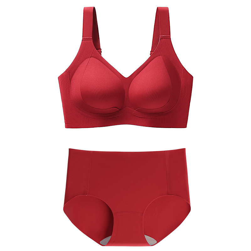 Rinnahoidete komplekt 3/4 kausiga, õhuke vormitud kauss, tagant neli konksu rida, nailon