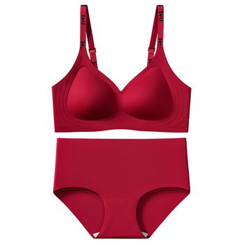 Be siūlių liemenėlės komplektas, be metalinių įtvarų, su surinkimo efektu, 3/4 puodeliai, plonos formuojančios kaušeliai, fiksuoti petnešėliai, nugarinis užsegimas su keturiais kabliukais