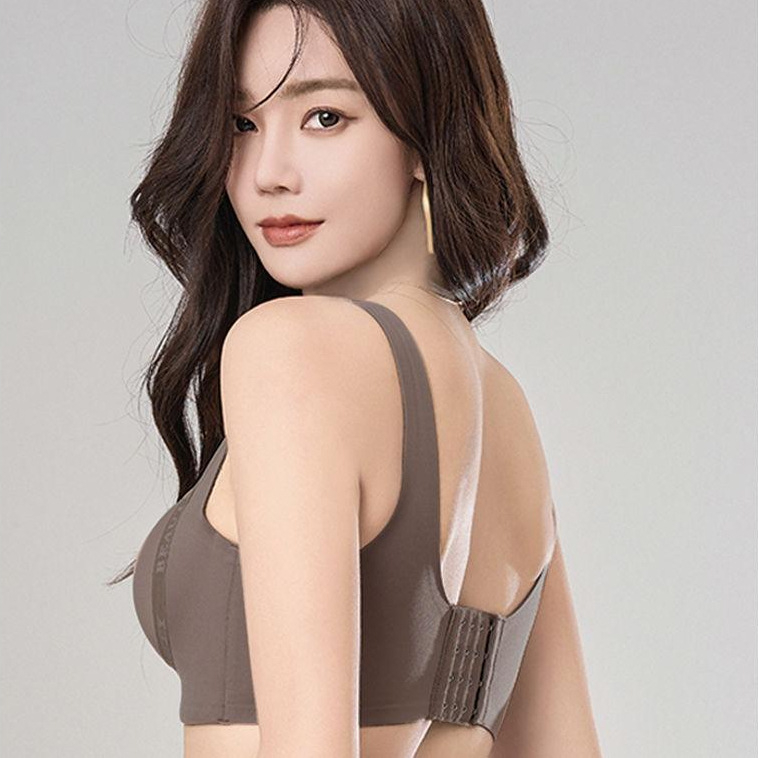 Bežični grudnjak od poliestera za mali prsni koš – tanko oblikovane košarice, čvrste dvostruke naramenice, stražnji zatvarač s četiri reda kopči, udoban stil.