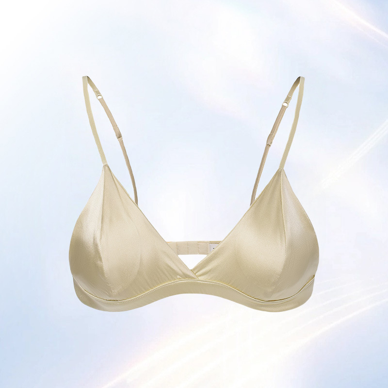 Krūtinėlė iš Mulberry šilko, trikampė puodelio forma, be plieno žiedo, plonas formuojamas puodelis, kvėpuojantis