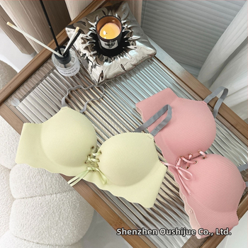 Be siūlių liemenėlė su šoniniu surinkimu, 3/4 taurė, plonos formuojančios taurės, fiksuotos dvigubos petnešėlės