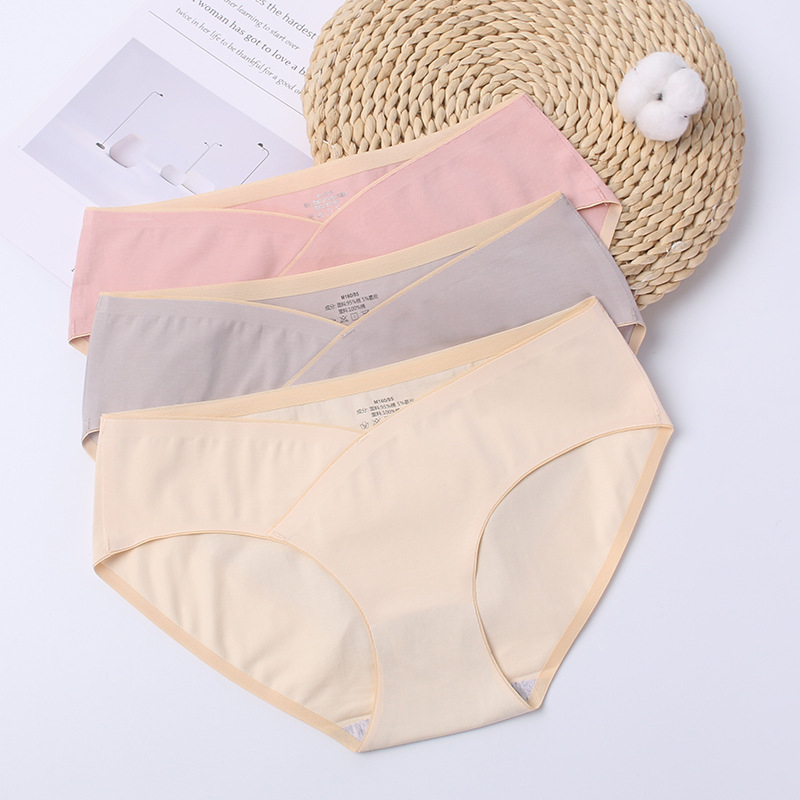 Materinski gaćice od pamuka, niski struk, glavna tkanina 95% pamuk, rub u preponi 100% pamuk, podrška trbuha za trudnoću i postporođajno razdoblje