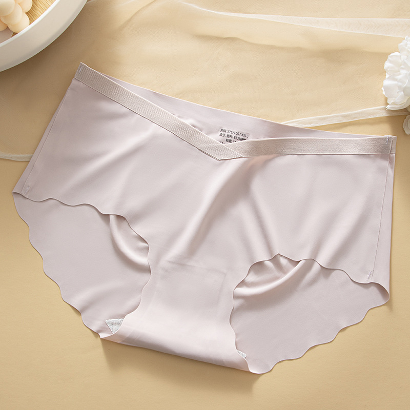 Kismama alsónemű alacsony derekú, Ice Silk anyagból, nylon 80-90%, 100% pamut az intim részben, kötött kivitel, terhesség korai és késői szakaszaira