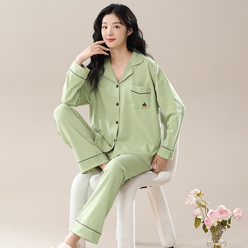 Naiste puuvillane pidžaama komplekt kardigani stiil, pikkade varrukad, kaelus lapell, keskmine paksus 201–250 g/m²